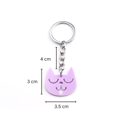 Size Guide of Purple Cat Wink Keychain